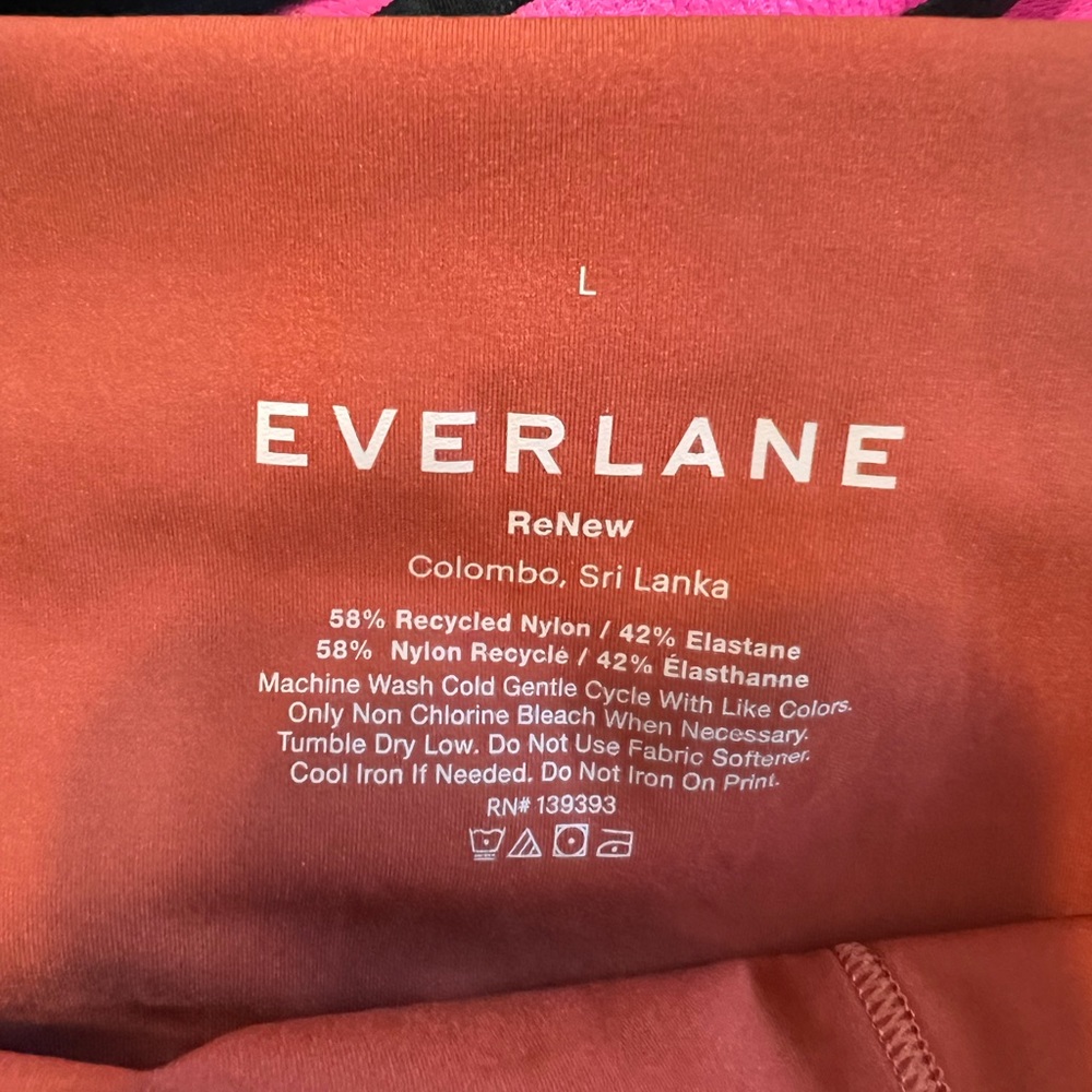 Everlane Renew legging size Large in rust - Picture 3 of 3